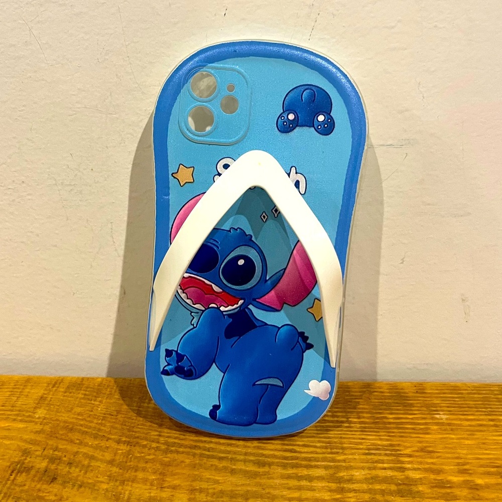 Disney stitch flip flop phone case EUC‎ for IPhone 11